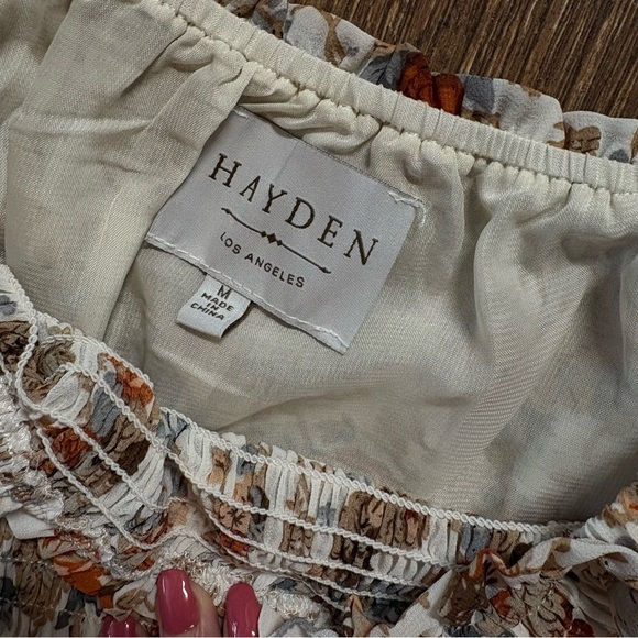 Hayden Los Angeles floral smocked midi dress - Picture 4 of 4